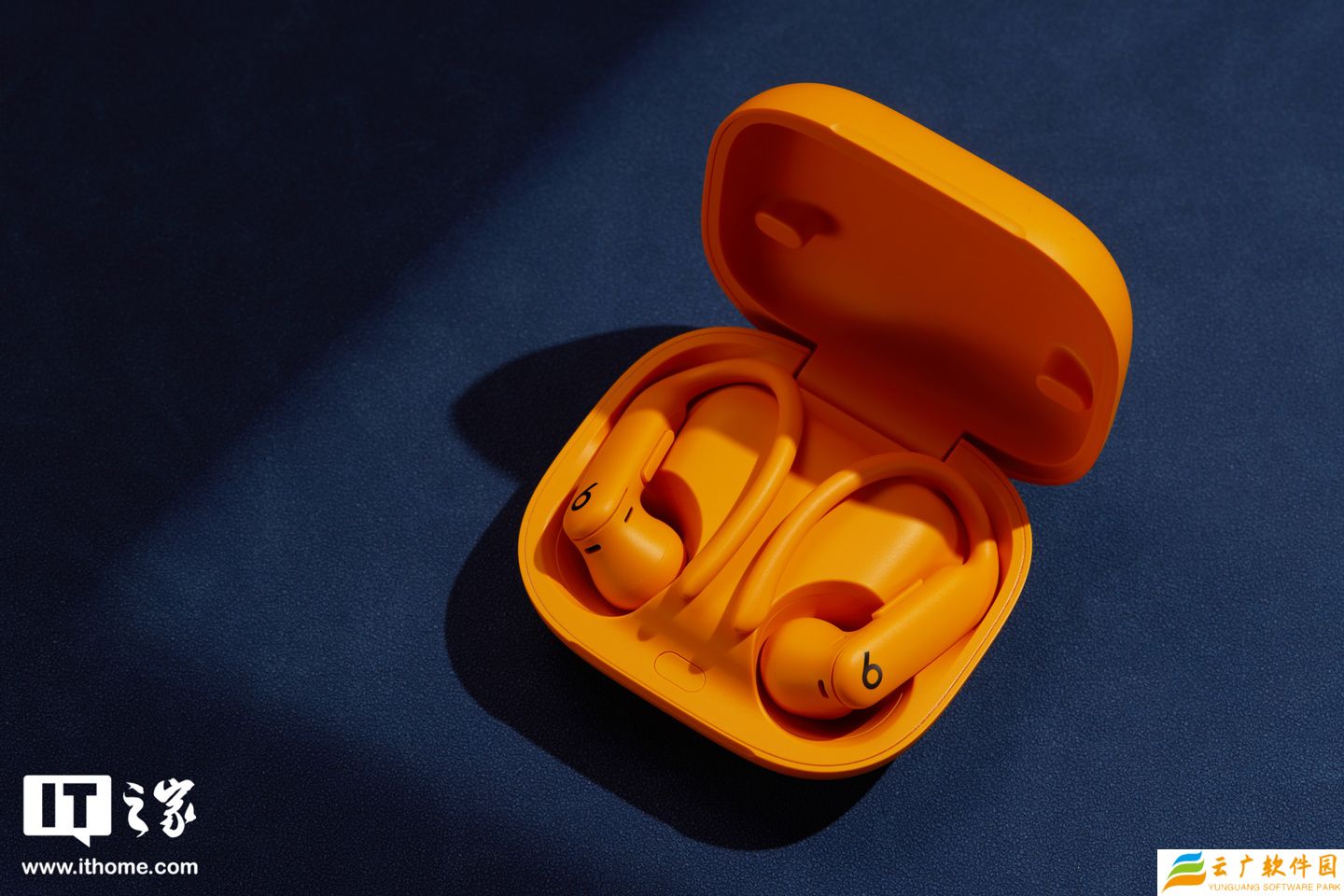 Beats 旗下 Powerbeats Pro 2 耳机将随苹果 iOS26 获固件升级：改进心率检测速度、支持计步