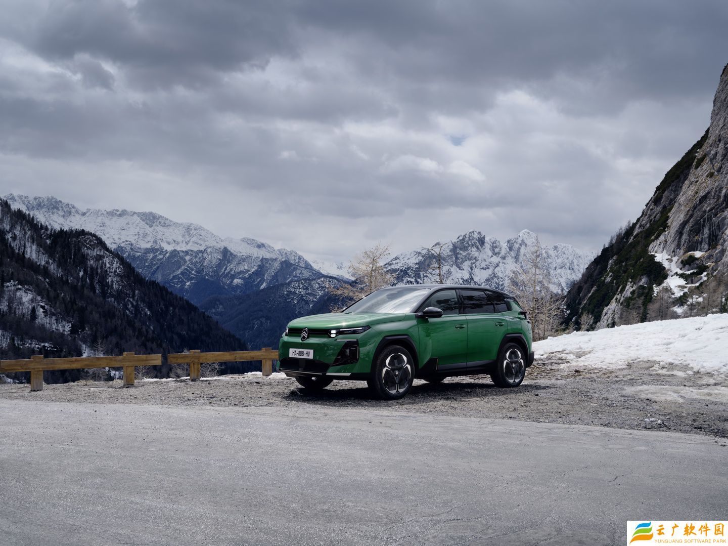 全新雪铁龙 C5 Aircross 发布：设计更动感，引入插混动力