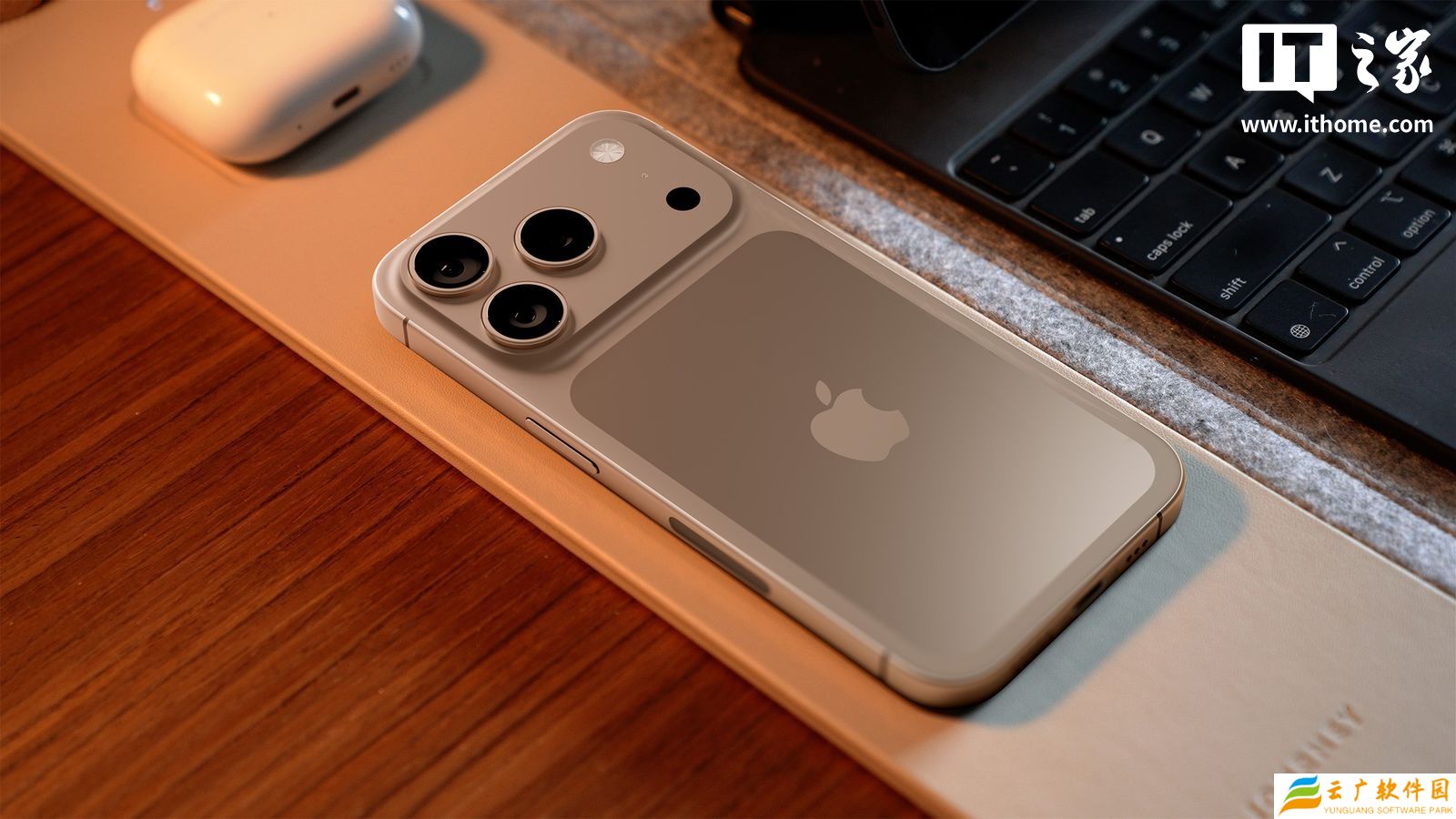古尔曼：苹果计划年底前在中国推出 Apple Intelligence