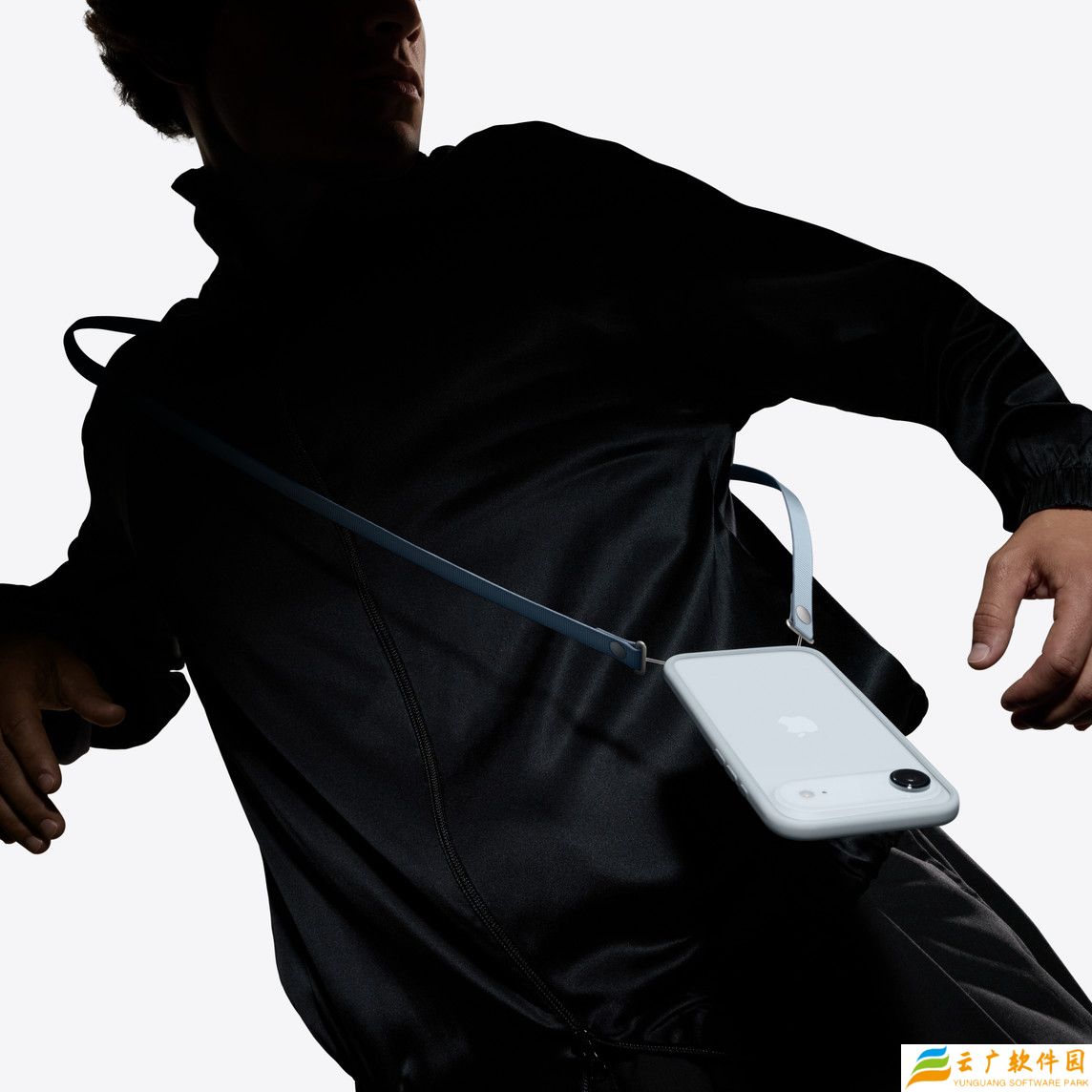 479 元：苹果为 iPhone 17 系列推斜挎挂绳，10 种颜色、最长 2080 毫米